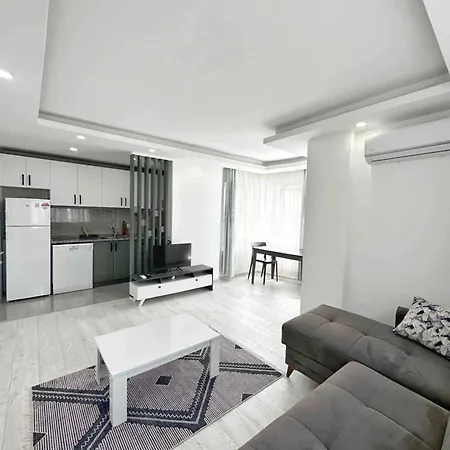 Plaja Yaklasik 400 Metre Uzaklikta-2 Apartment *